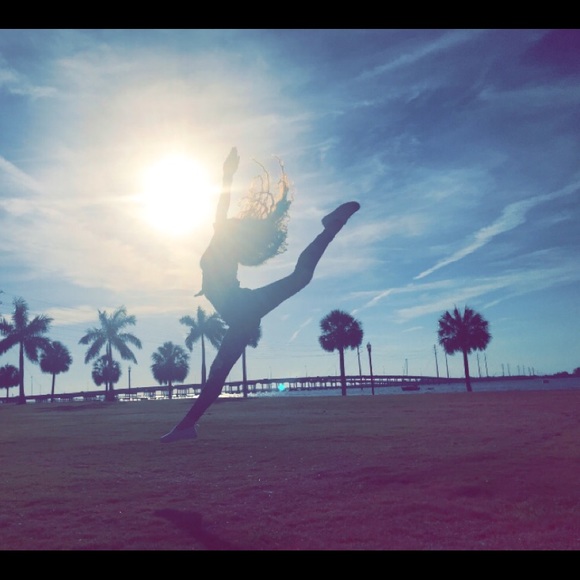 Meet your Posher, Rene - Picture 1 of 1